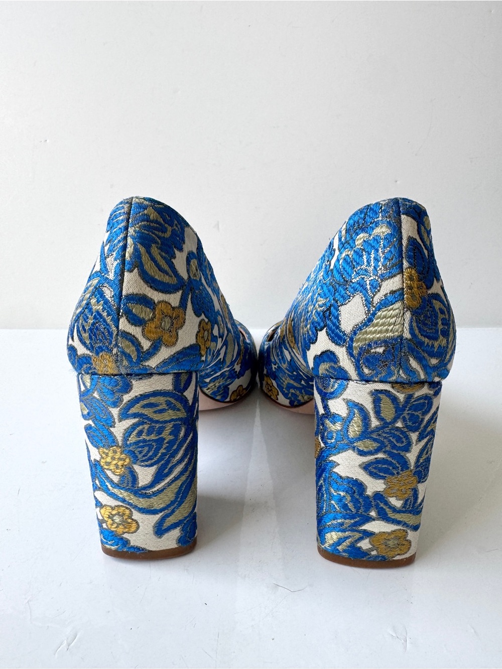Tory Burch Elizabeth Metallic Floral Brocade Block Heel Pumps in Blue Multi Sz 8 - Picture 5 of 9